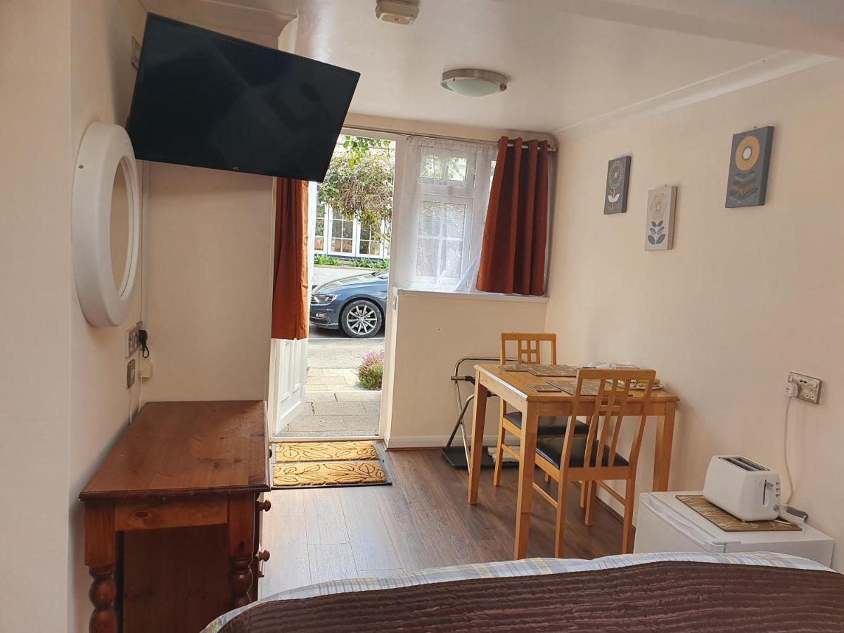 Penryn Guest House, Ensuite Rooms, Free Parking And Free Wifi Stratford-upon-Avon Luaran gambar
