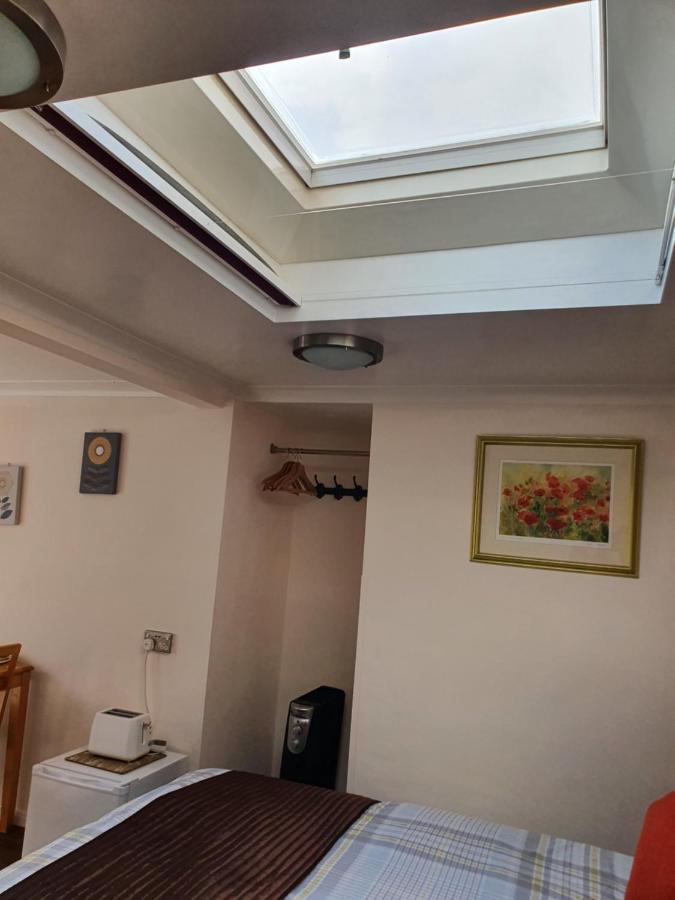 Penryn Guest House, Ensuite Rooms, Free Parking And Free Wifi Stratford-upon-Avon Luaran gambar