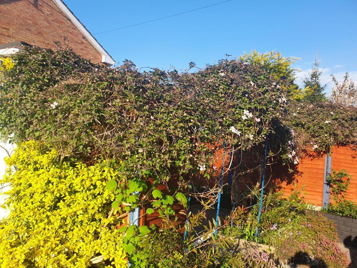 Penryn Guest House, Ensuite Rooms, Free Parking And Free Wifi Stratford-upon-Avon Luaran gambar