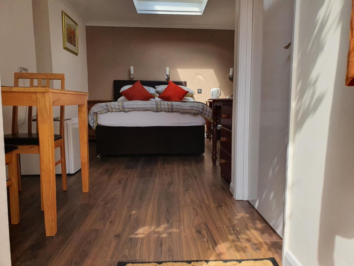 Penryn Guest House, Ensuite Rooms, Free Parking And Free Wifi Stratford-upon-Avon Luaran gambar