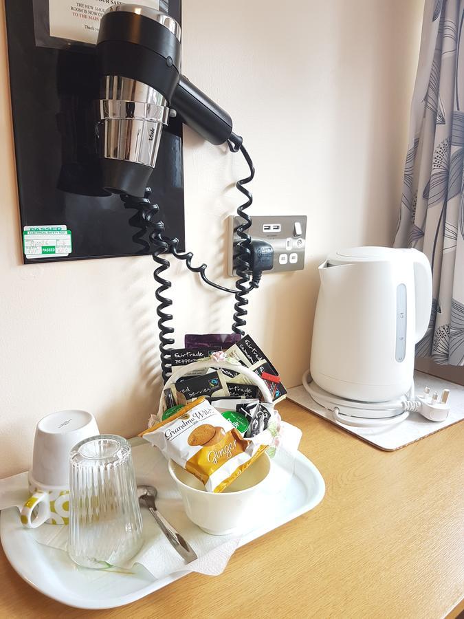 Penryn Guest House, Ensuite Rooms, Free Parking And Free Wifi Stratford-upon-Avon Luaran gambar