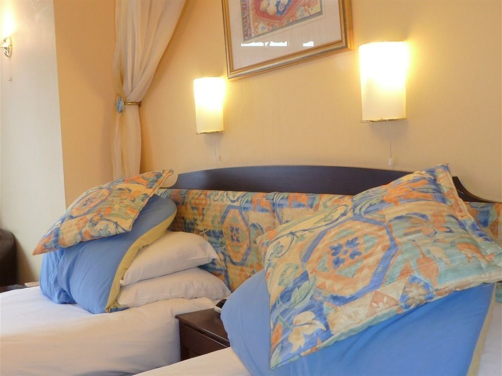 Penryn Guest House, Ensuite Rooms, Free Parking And Free Wifi Stratford-upon-Avon Luaran gambar