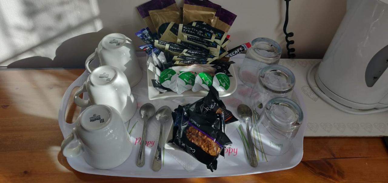 Penryn Guest House, Ensuite Rooms, Free Parking And Free Wifi Stratford-upon-Avon Luaran gambar